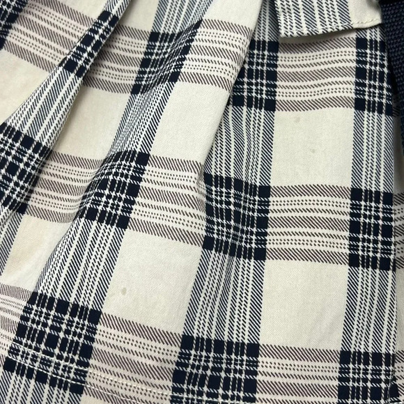 Y2KGrunge Pleated Plaid Mini Skirt with Buckle Detail Cream Black Tartan Pattern - Picture 2 of 6